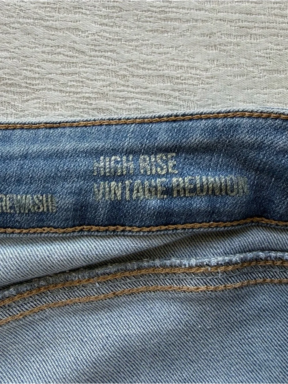 Rewash High‎ Rise Distressed Jeans Size 7 28 Cropped Raw Hem Light Wash Denim